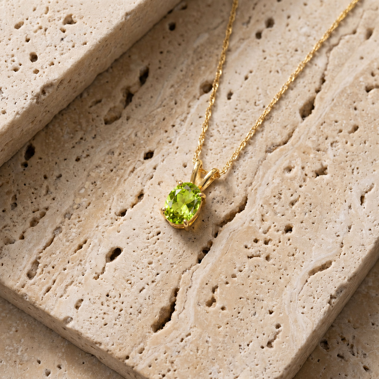 Yellow Gold Belle Necklace Emerald 10K — Mimosa
