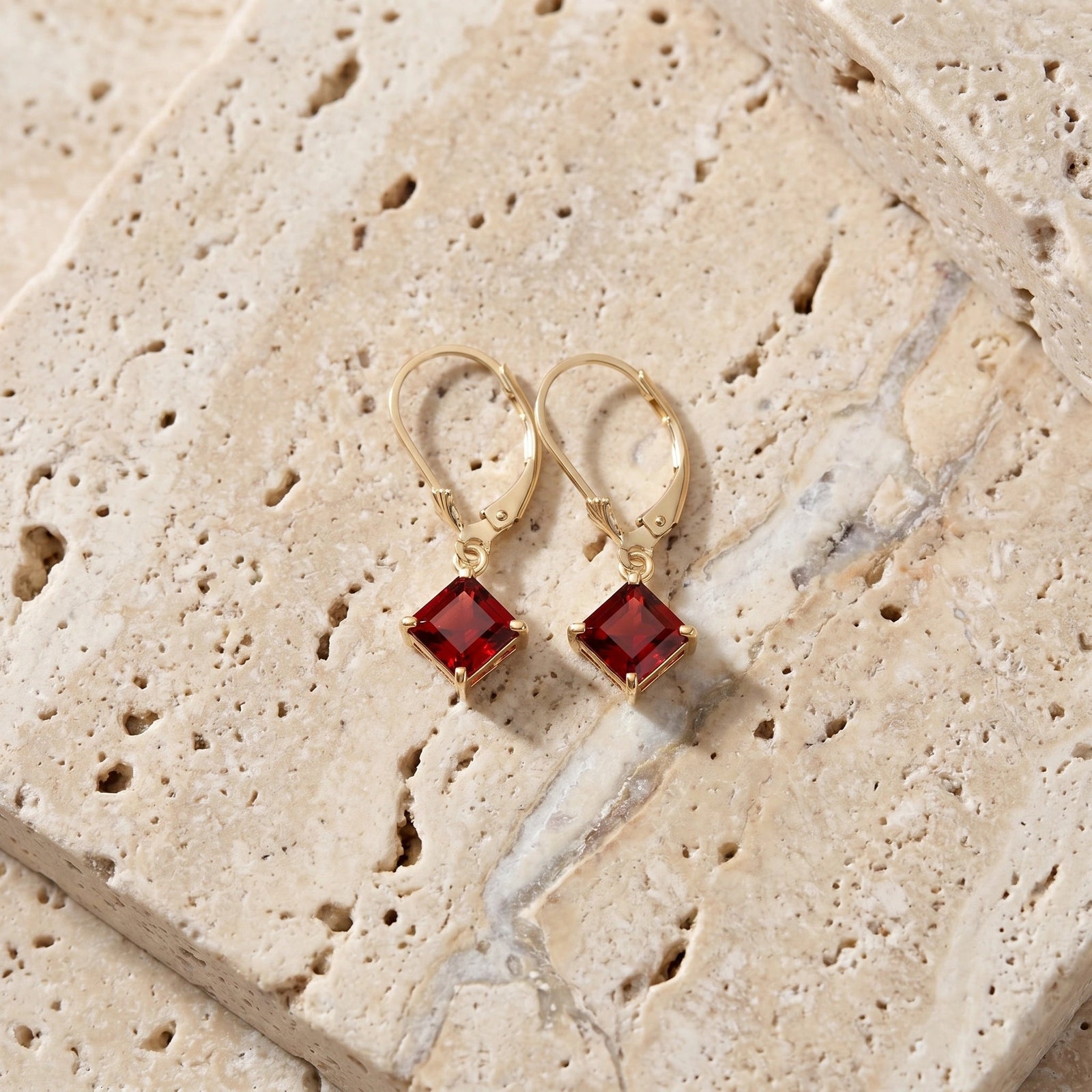 Yellow Gold Eternal Earrings Garnet 10K — Raffaella