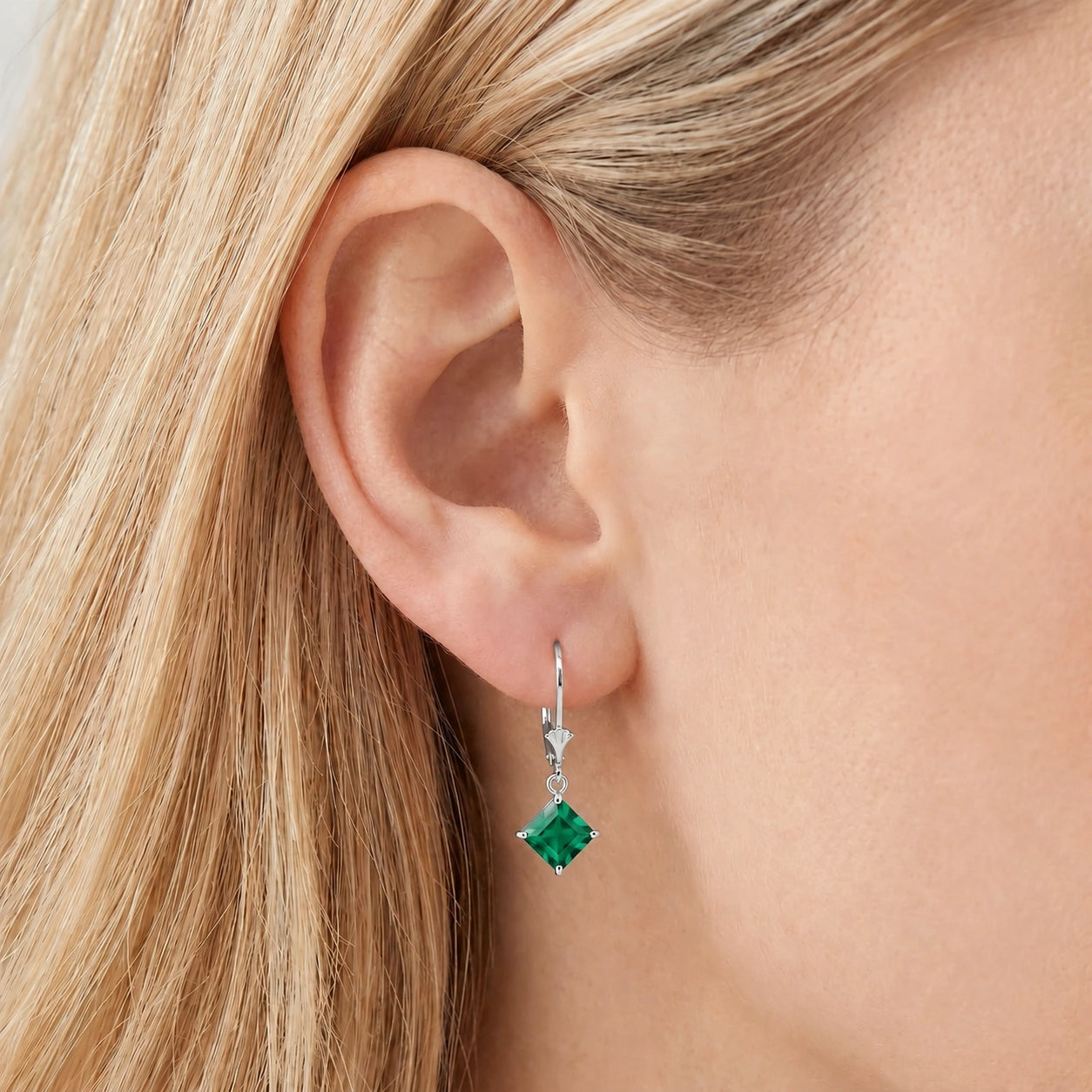 White Gold Eternal Earrings Emerald 10K — Raffaella