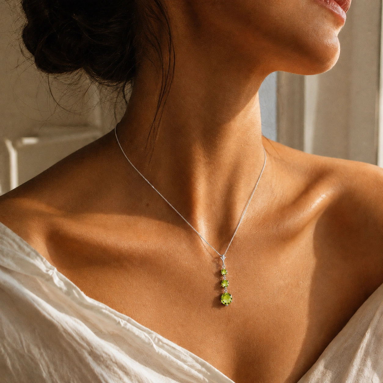 White Gold Peridot — Leonilde