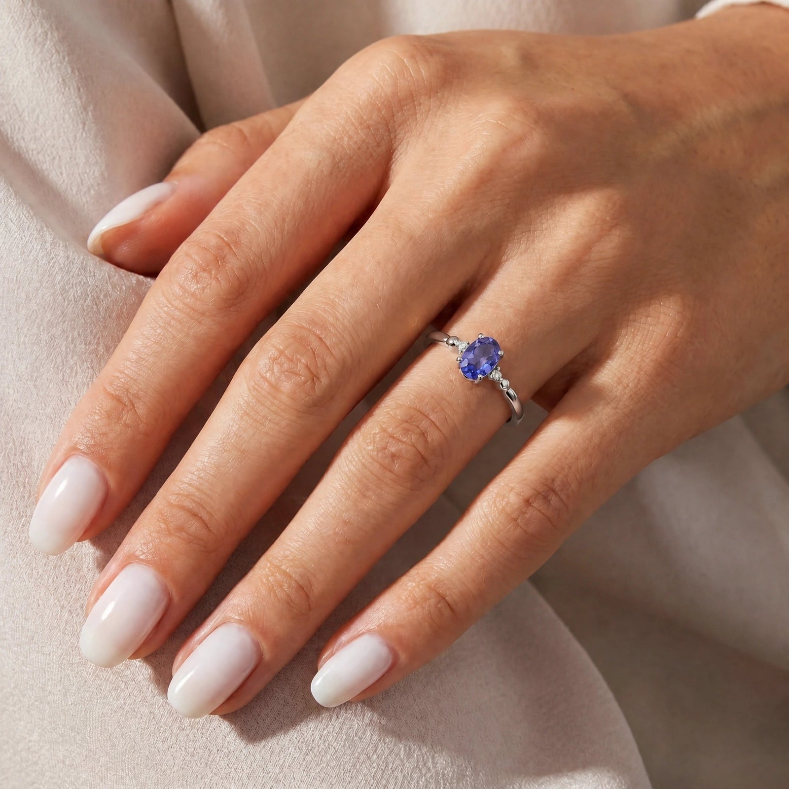 White Gold Tanzanite & Diamond — Leontina