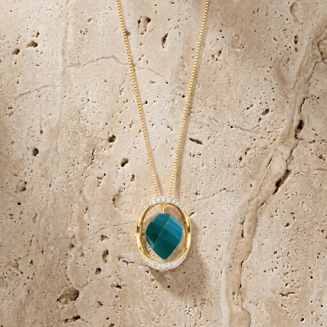 Yellow Gold Pendant Necklace Green Sapphire 10K — Loretta