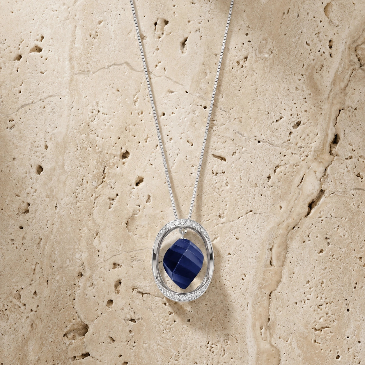 White Gold Pendant Necklace Sapphire 10K — Loretta