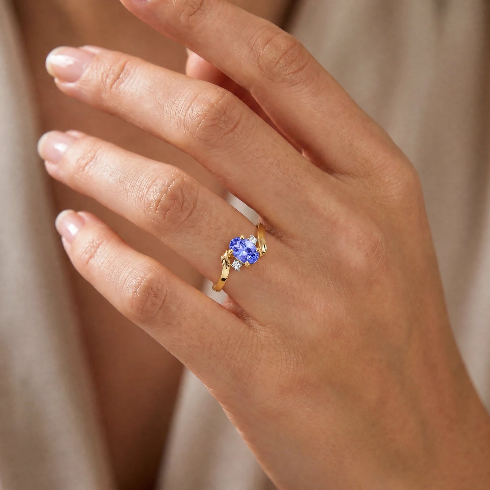 Yellow Gold Tanzanite & Diamond — Annabella
