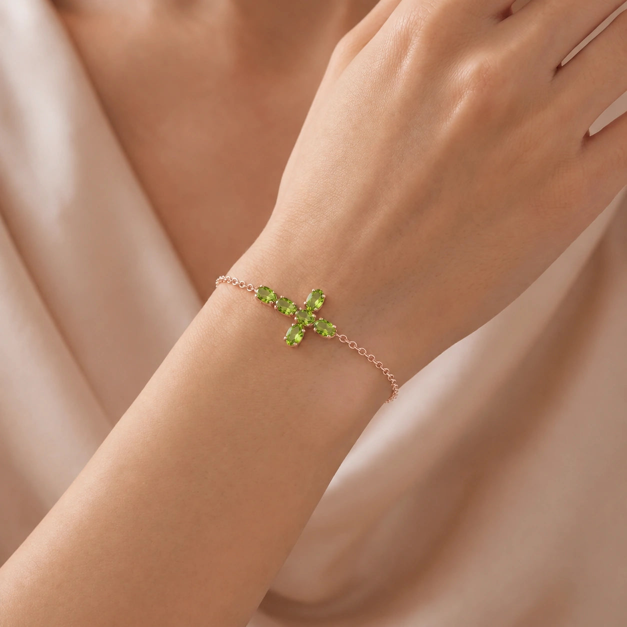 Rose Gold Celeste Bracelet Peridot 10K — Lucrezia