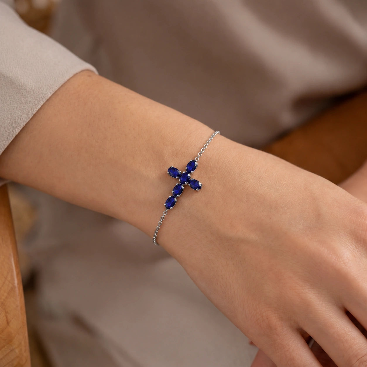 White Gold Celeste Bracelet Sapphire 10K — Lucrezia
