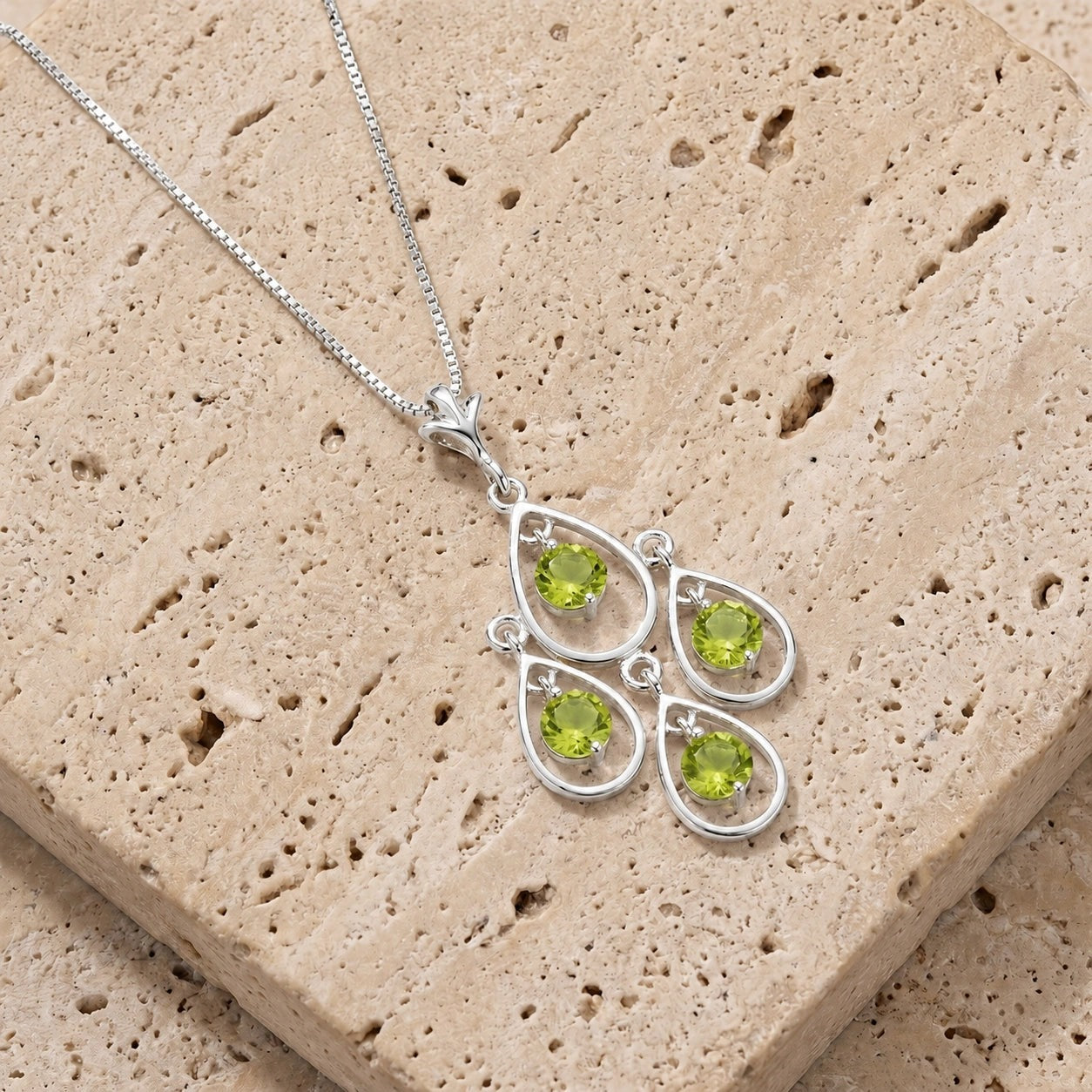 White Gold Vintage Necklace Peridot 10K — Elisabetta