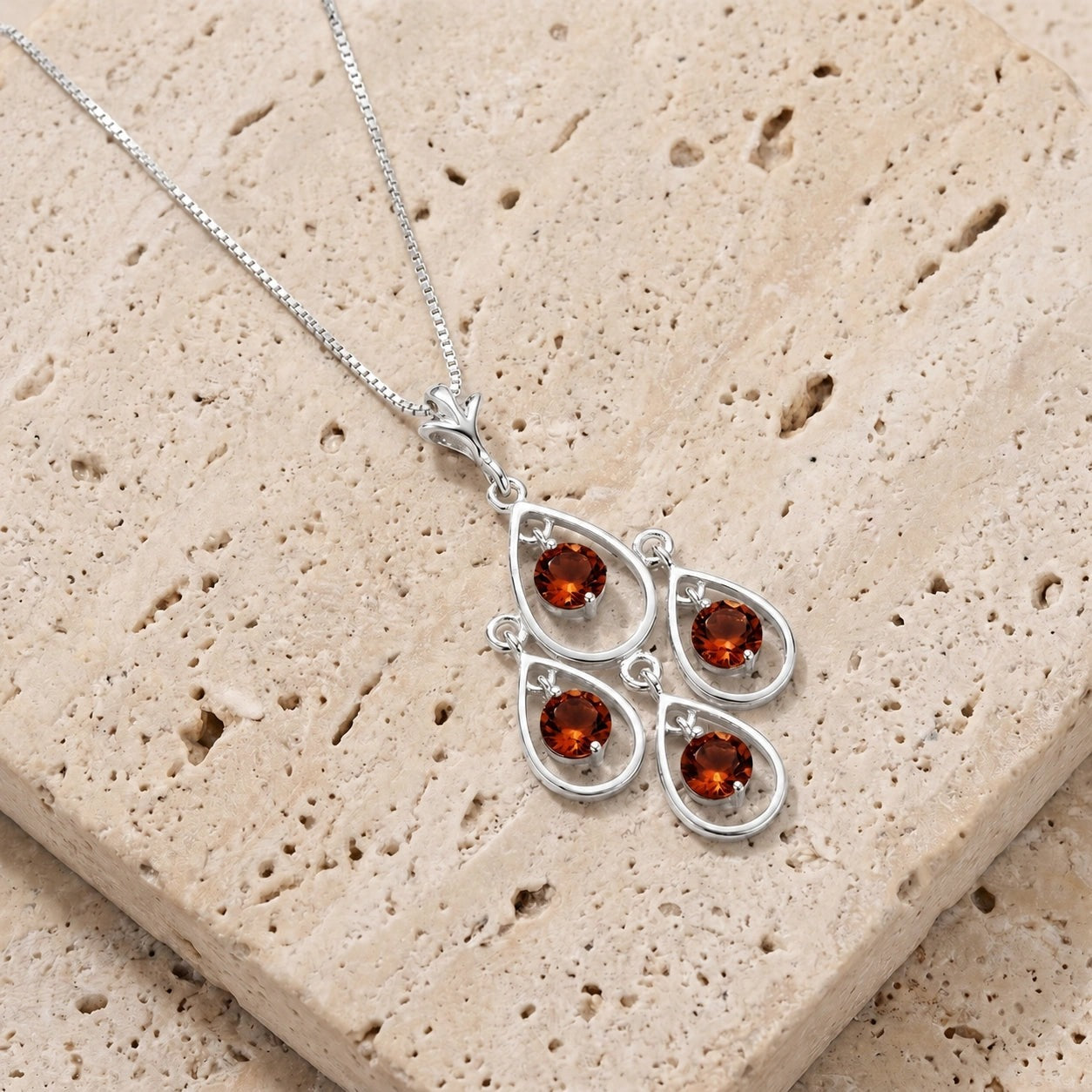 White Gold Vintage Necklace Garnet 10K — Elisabetta