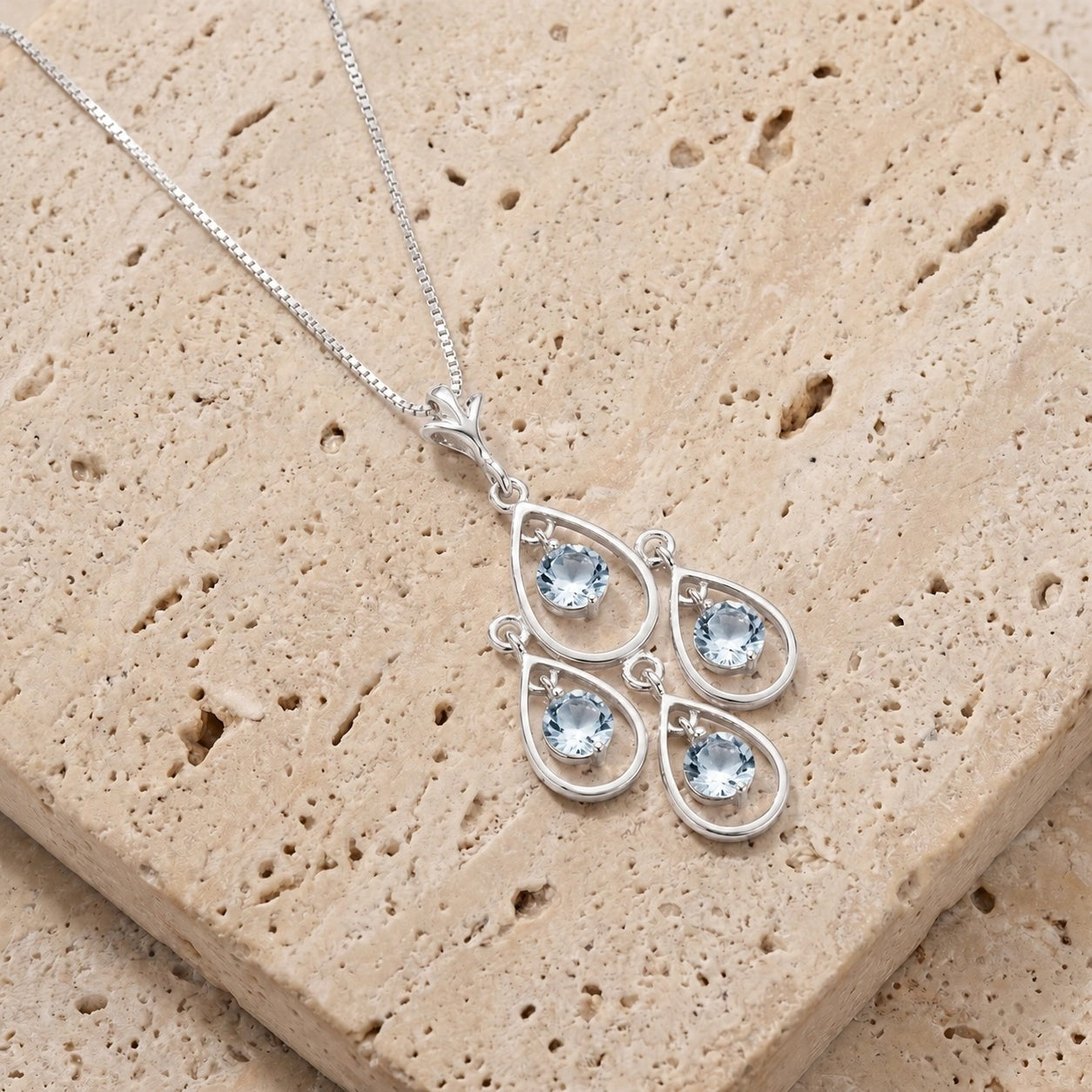 White Gold Vintage Necklace Aquamarine 10K — Elisabetta