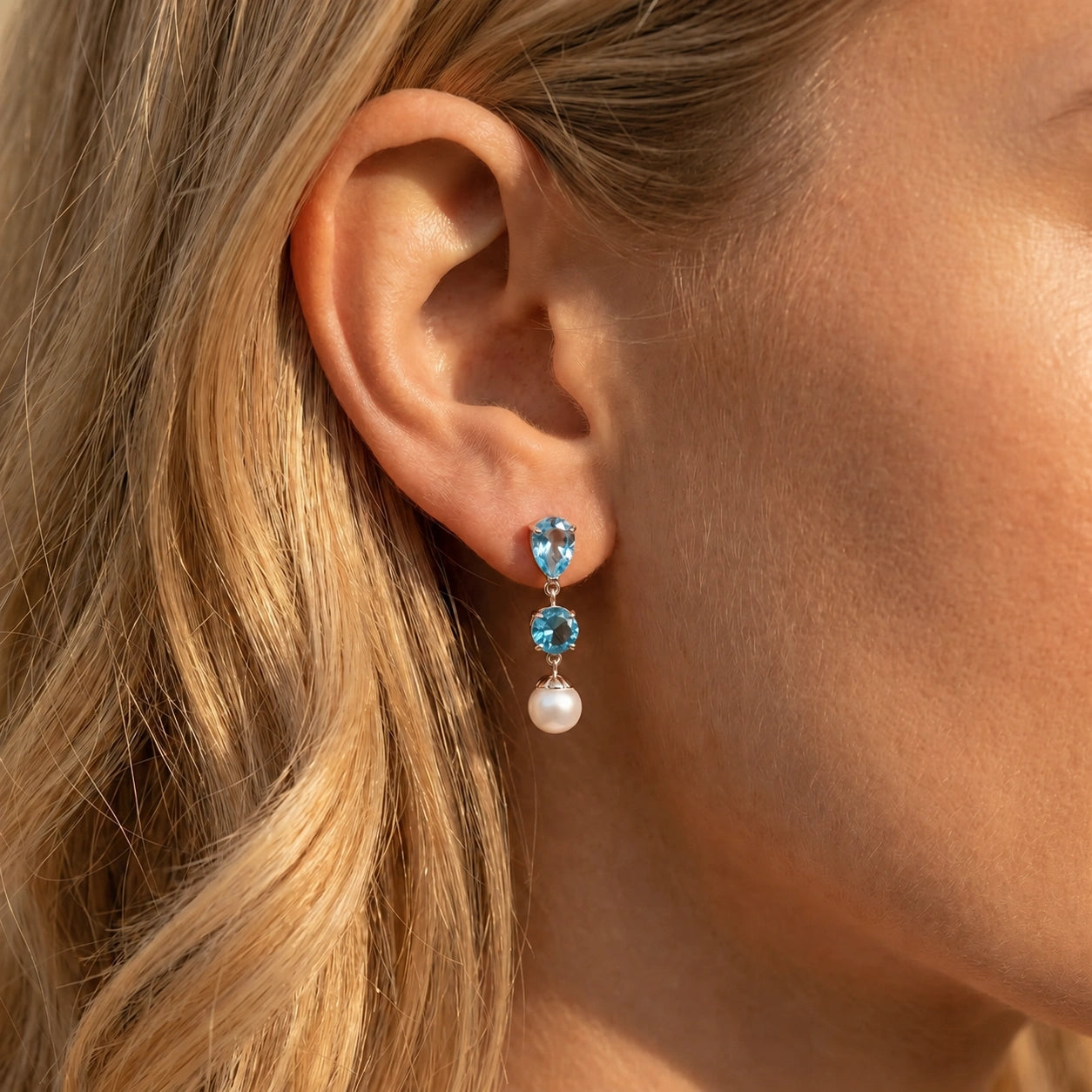 White Gold Pearl & Blue Topaz — Mariacaterina
