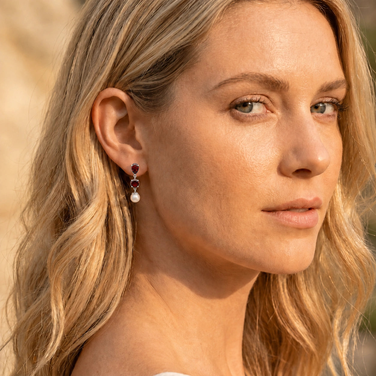 White Gold Pearl & Garnet — Mariacaterina