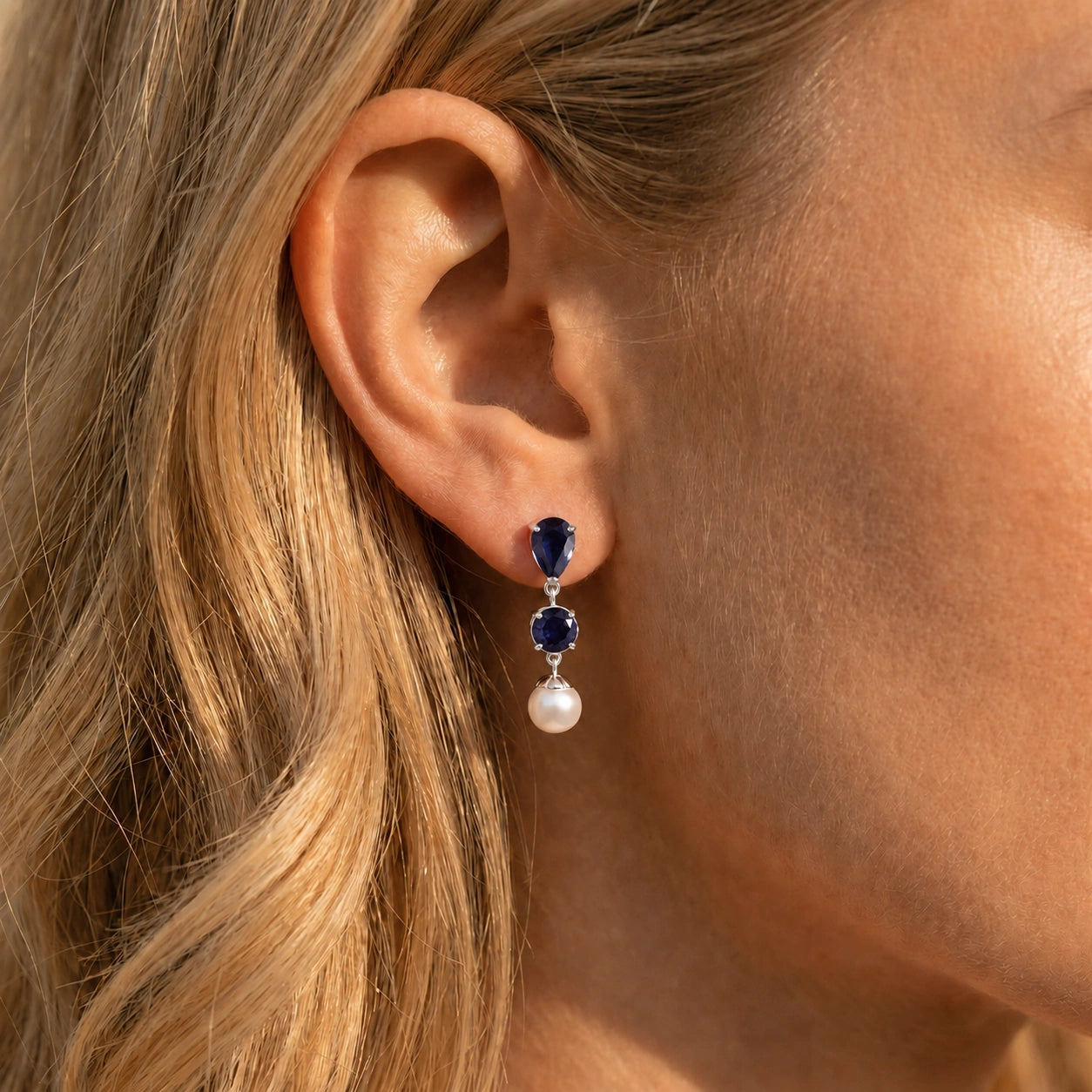White Gold Pearl & Sapphire — Mariacaterina