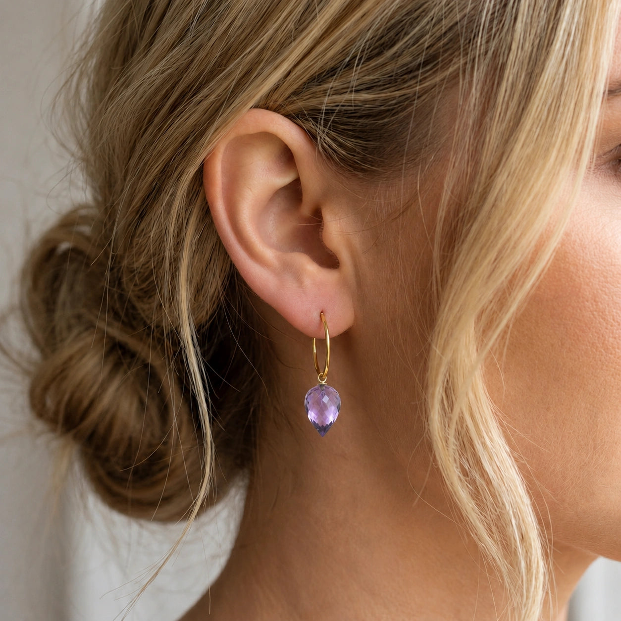 Yellow Gold Pet Hoop Earrings Amethyst 10K — Malvina