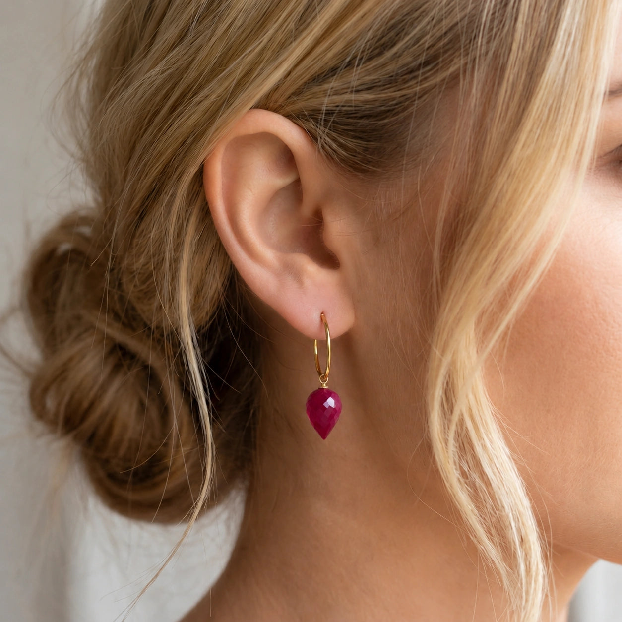 Yellow Gold Pet Hoop Earrings Ruby 10K — Malvina
