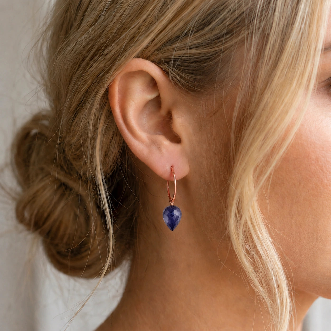 Rose Gold Pet Hoop Earrings Sapphire 10K — Malvina