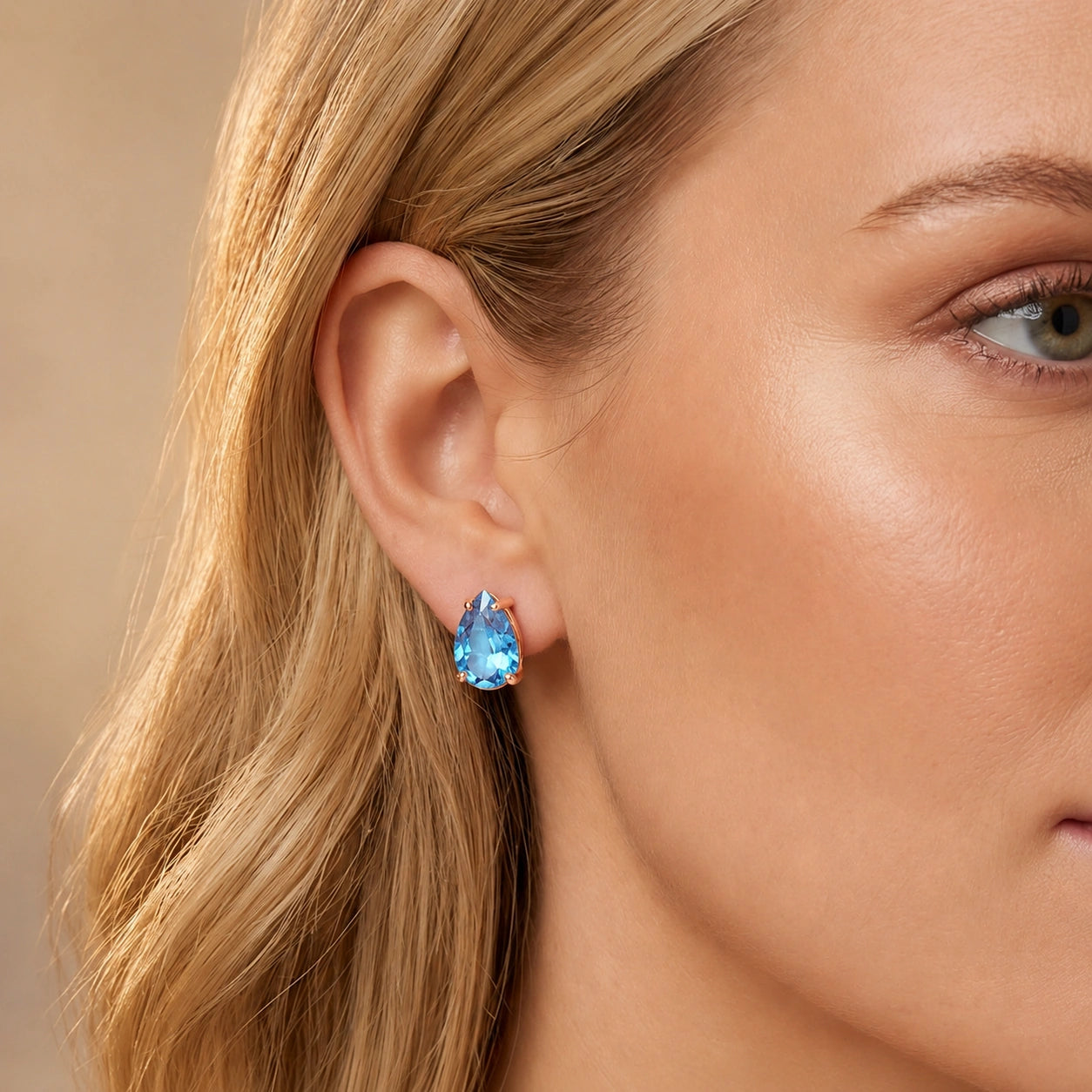 Rose Gold Blue Topaz — Mariafrida