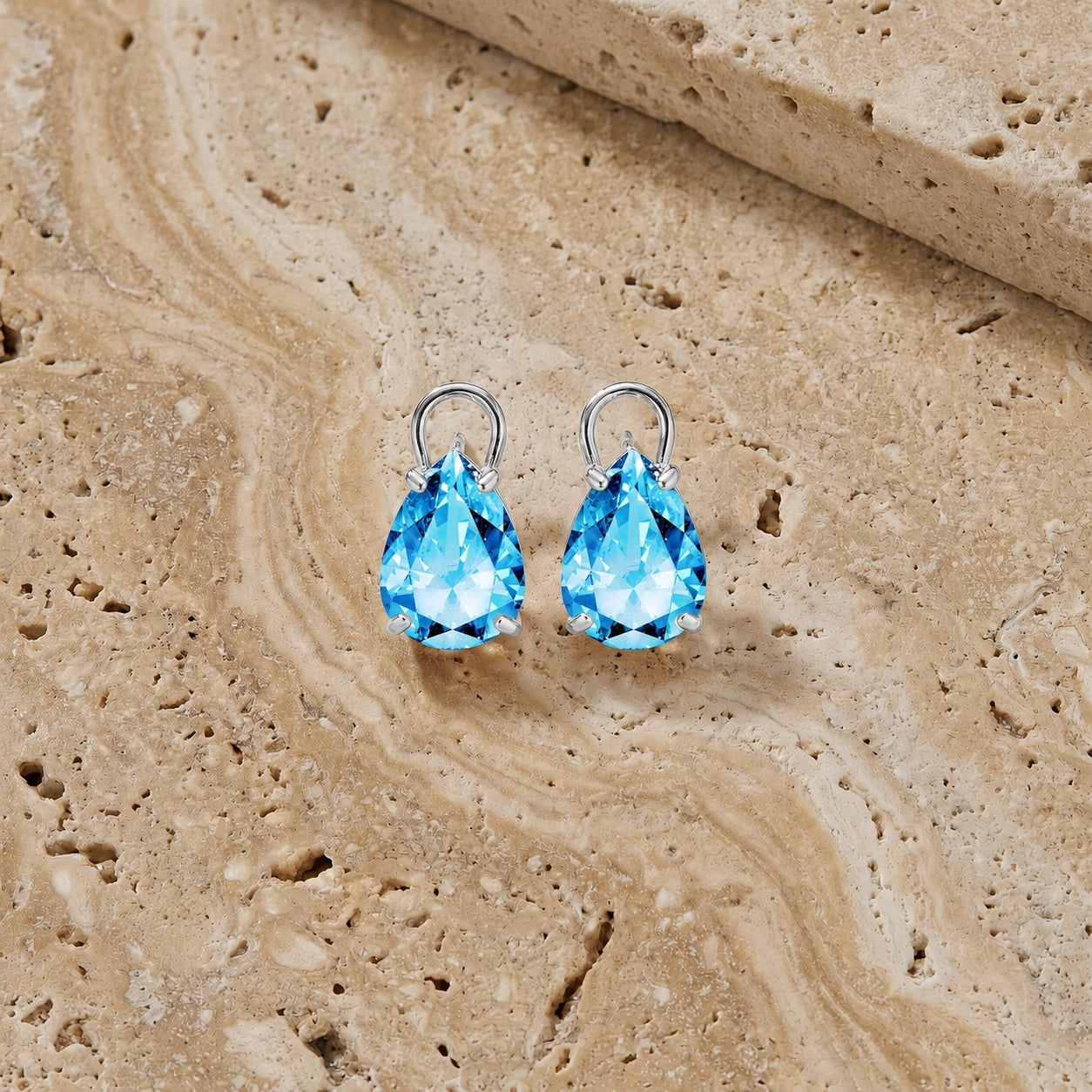 White Gold Blue Topaz — Mariafrida