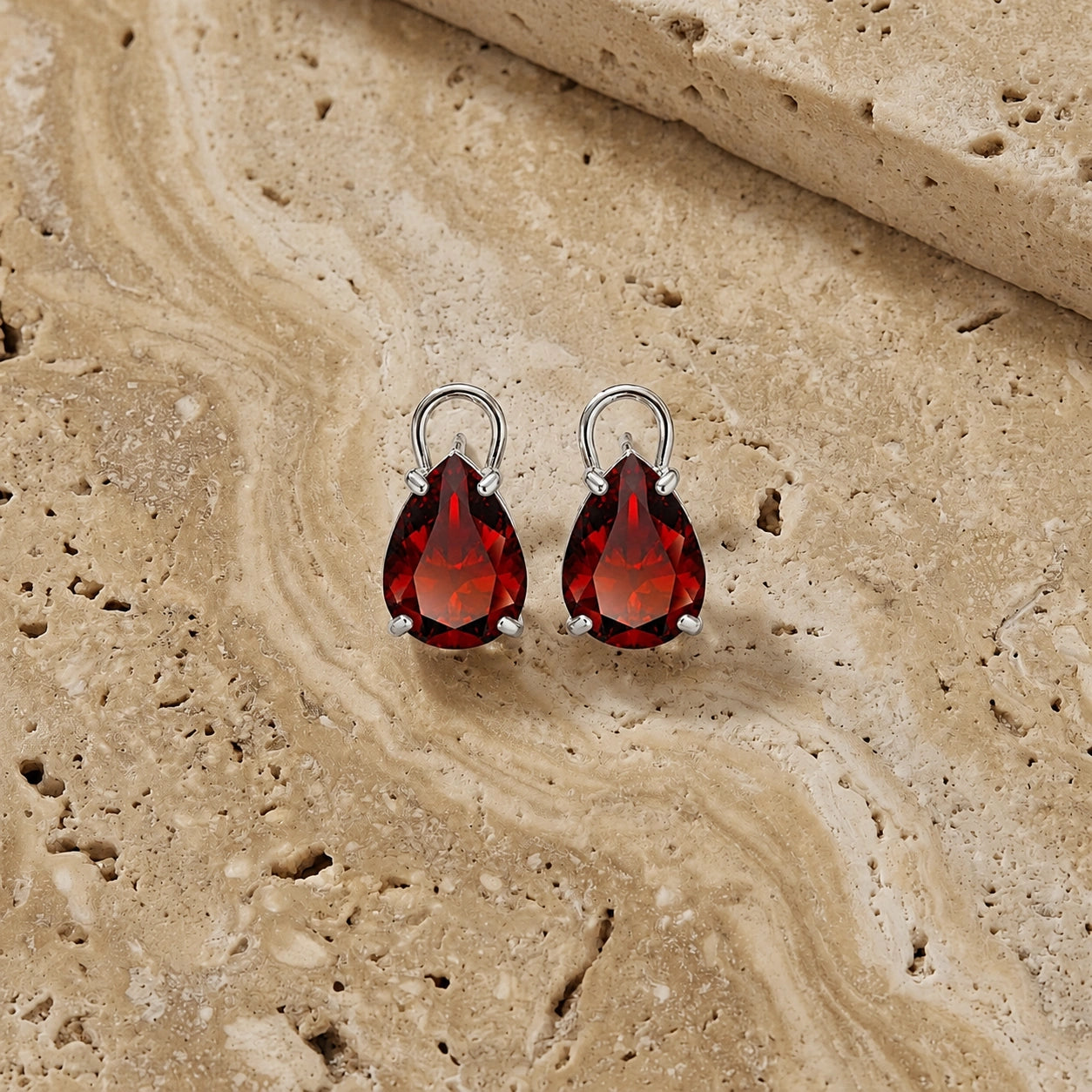 White Gold Garnet — Mariafrida