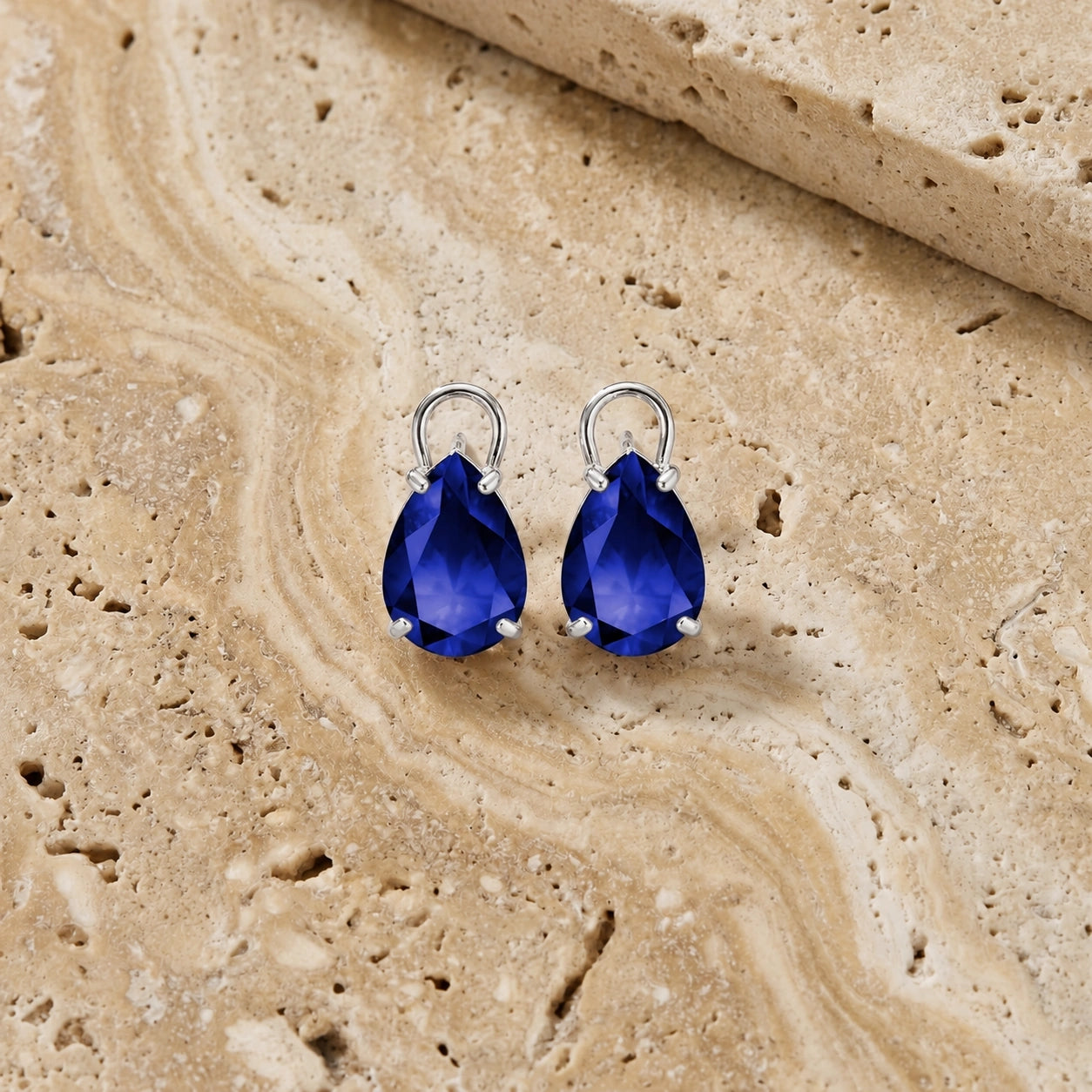 White Gold Sapphire — Mariafrida
