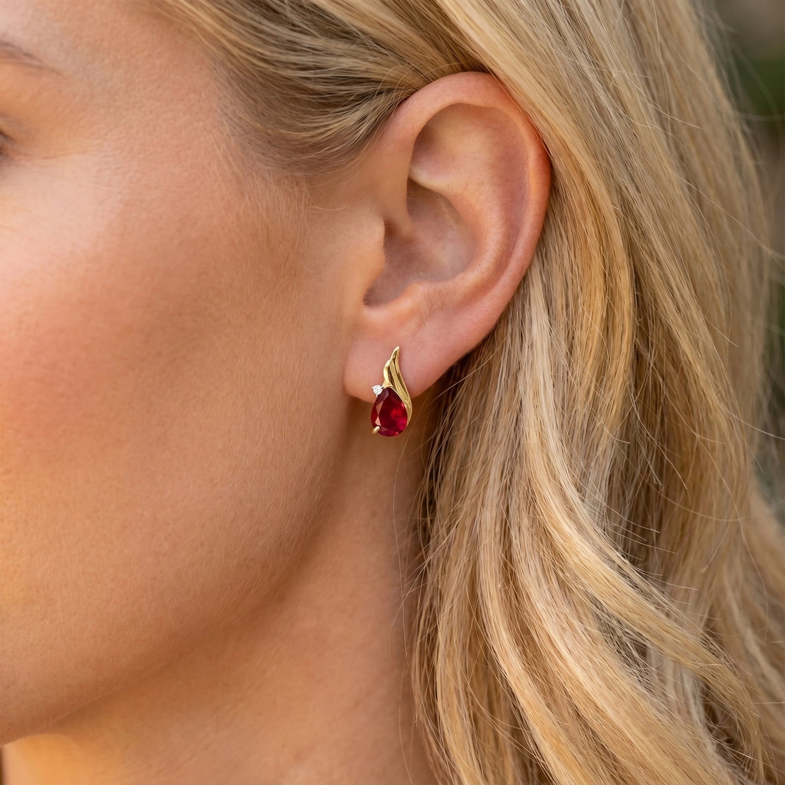 Yellow Gold Signature Stud Earrings Ruby 10K — Tosca