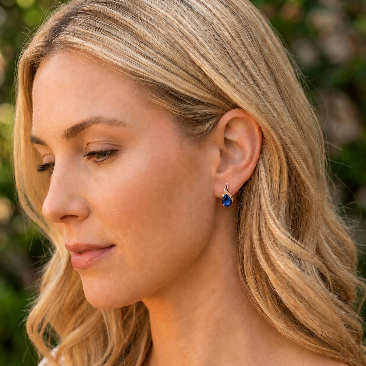 Rose Gold Signature Stud Earrings Sapphire 10K — Tosca