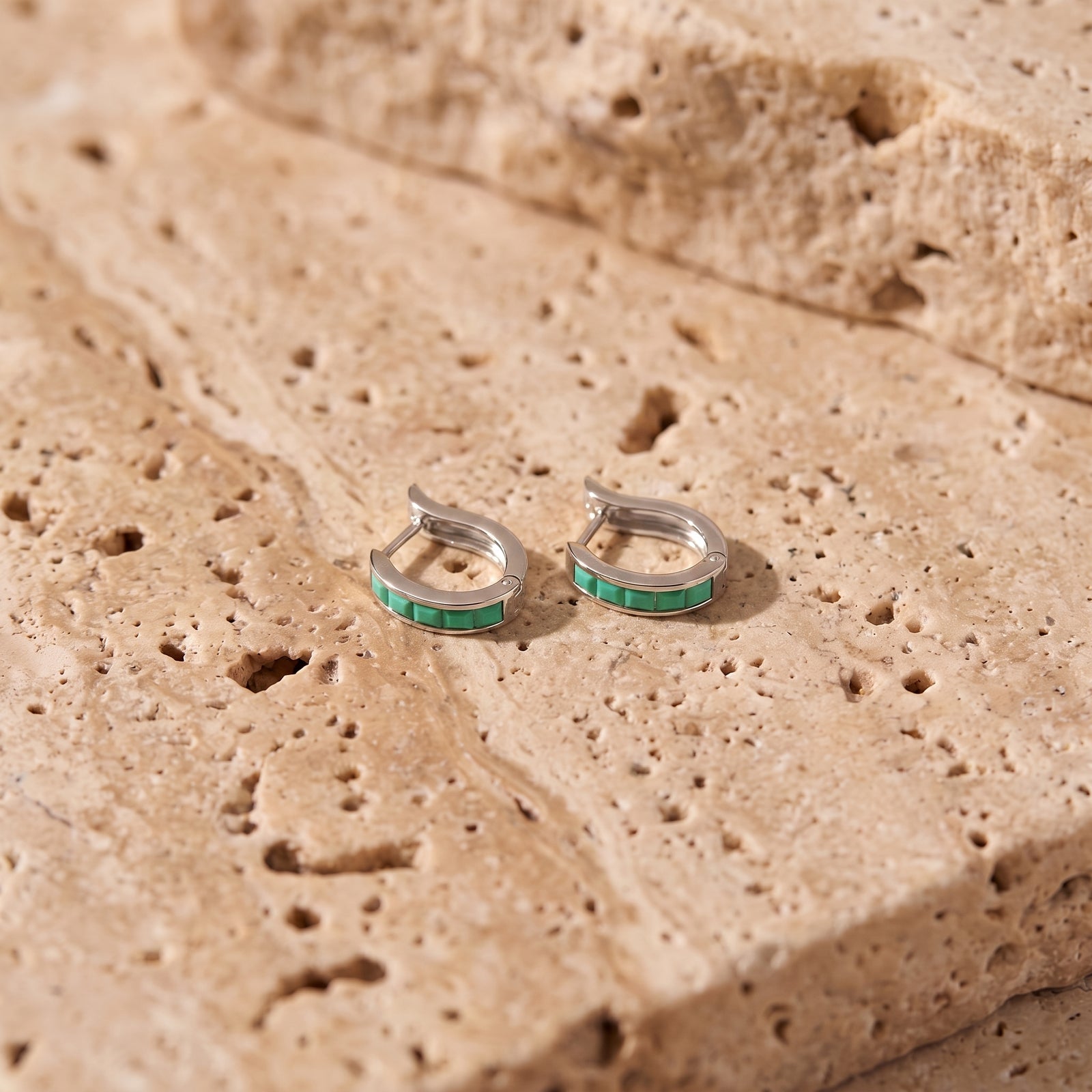 White Gold Heritage Earrings Sapphire 10K — Celestina