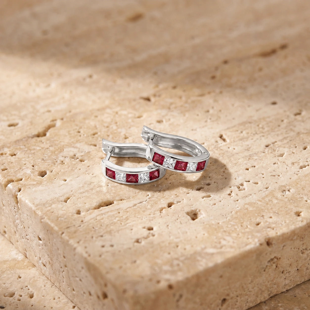 White Gold White Topaz & Ruby — Mariaagnese
