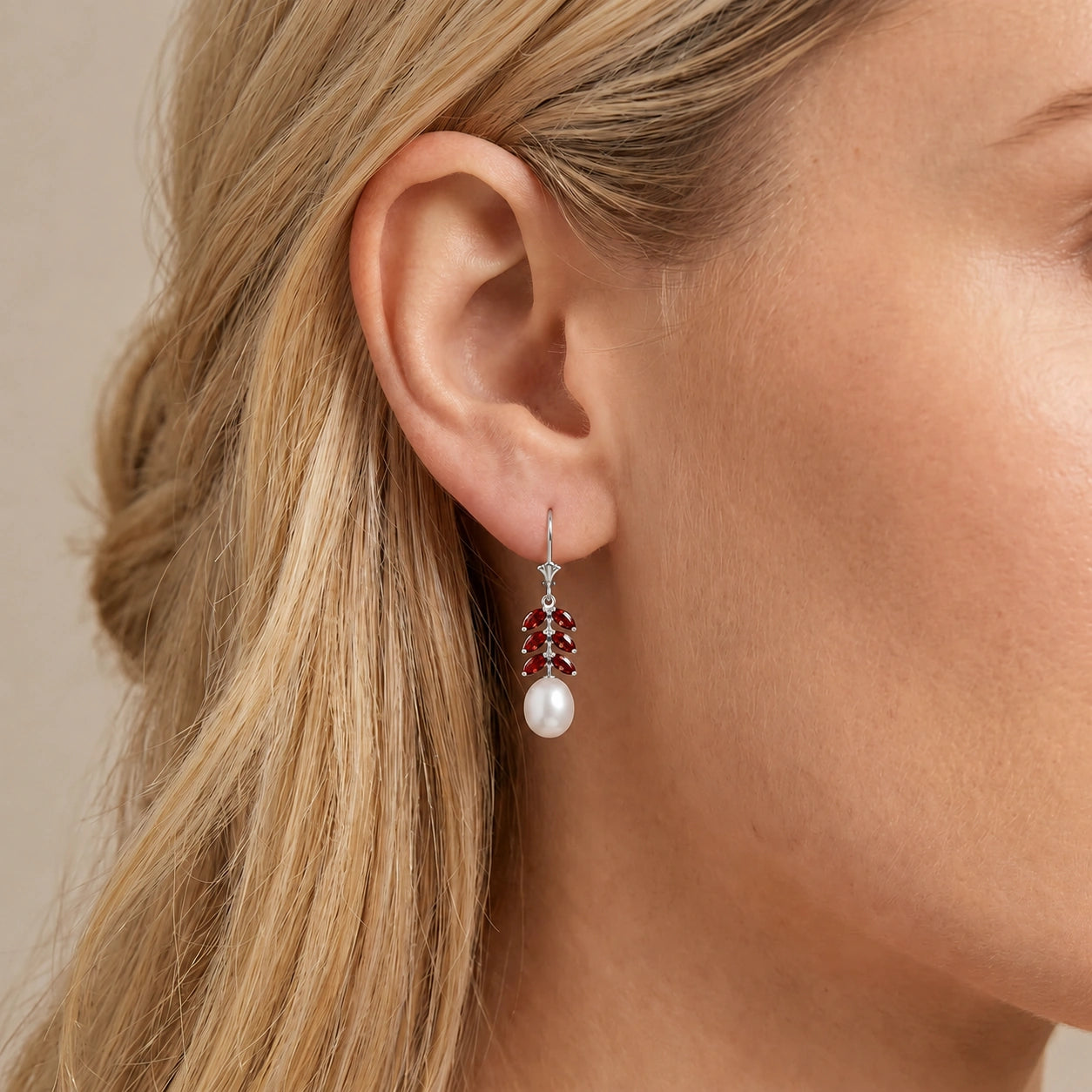 White Gold Pearl & Garnet — Mariaalessia