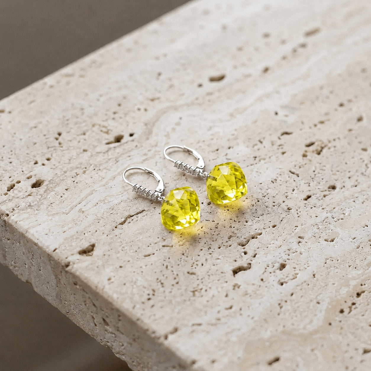 White Gold Earrings Lemon Quartz 10K — Stella