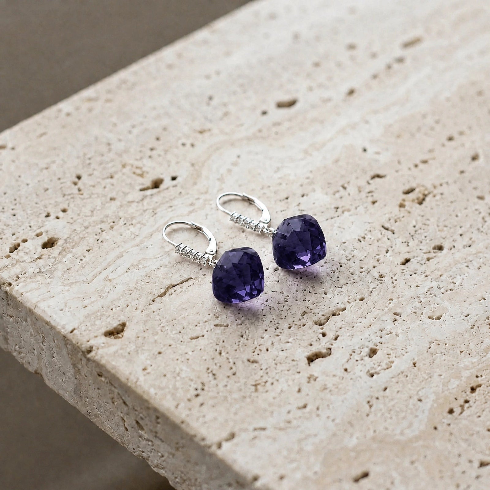 White Gold Earrings Sapphire 10K — Stella
