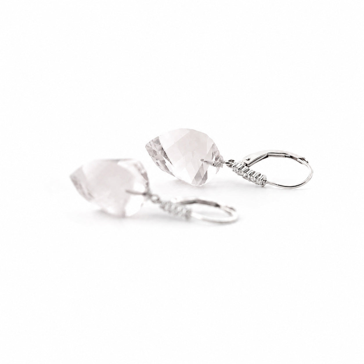White Gold Earrings Emerald 10K — Stella