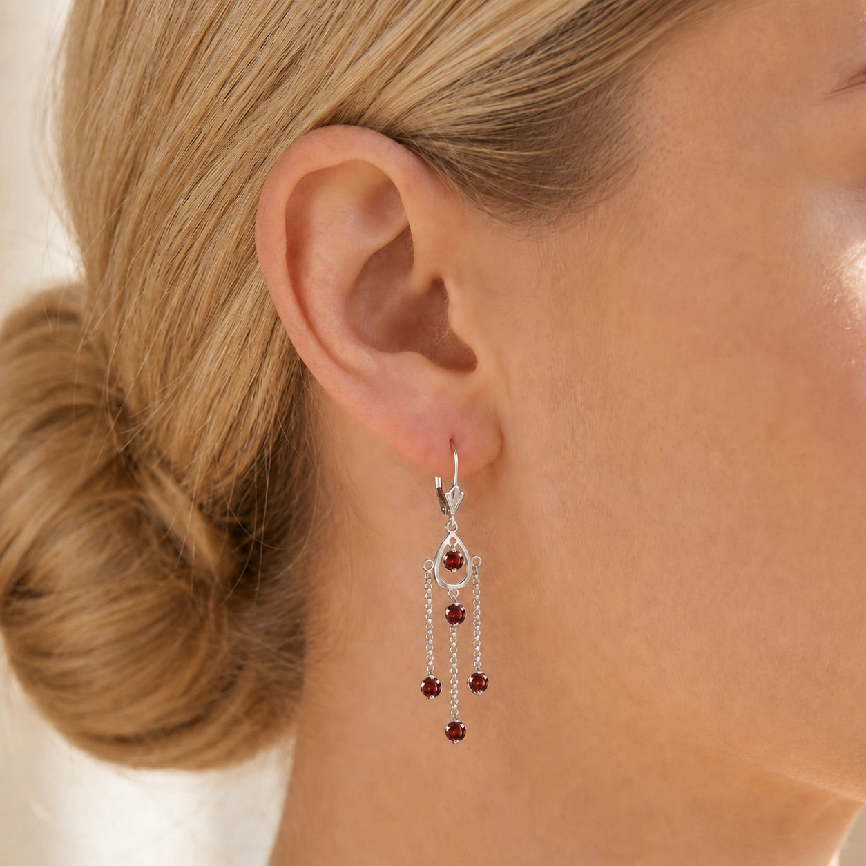 White Gold Garnet — Mariaamaranta