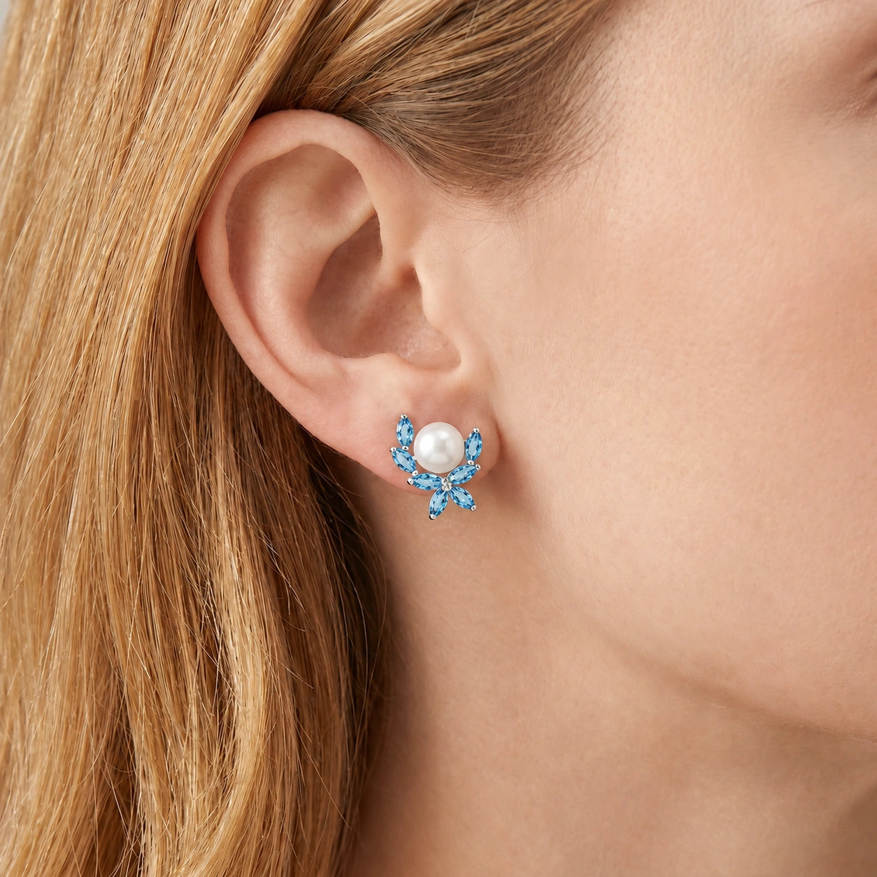 White Gold Pearl & Blue Topaz — Mariaambra