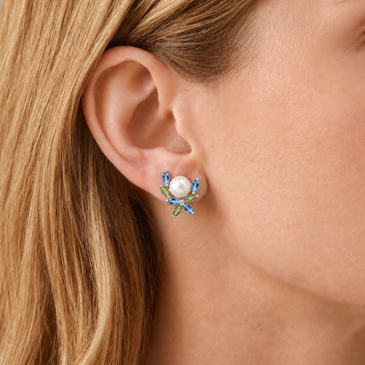White Gold Pearl & Peridot & Blue Topaz — Mariaambra