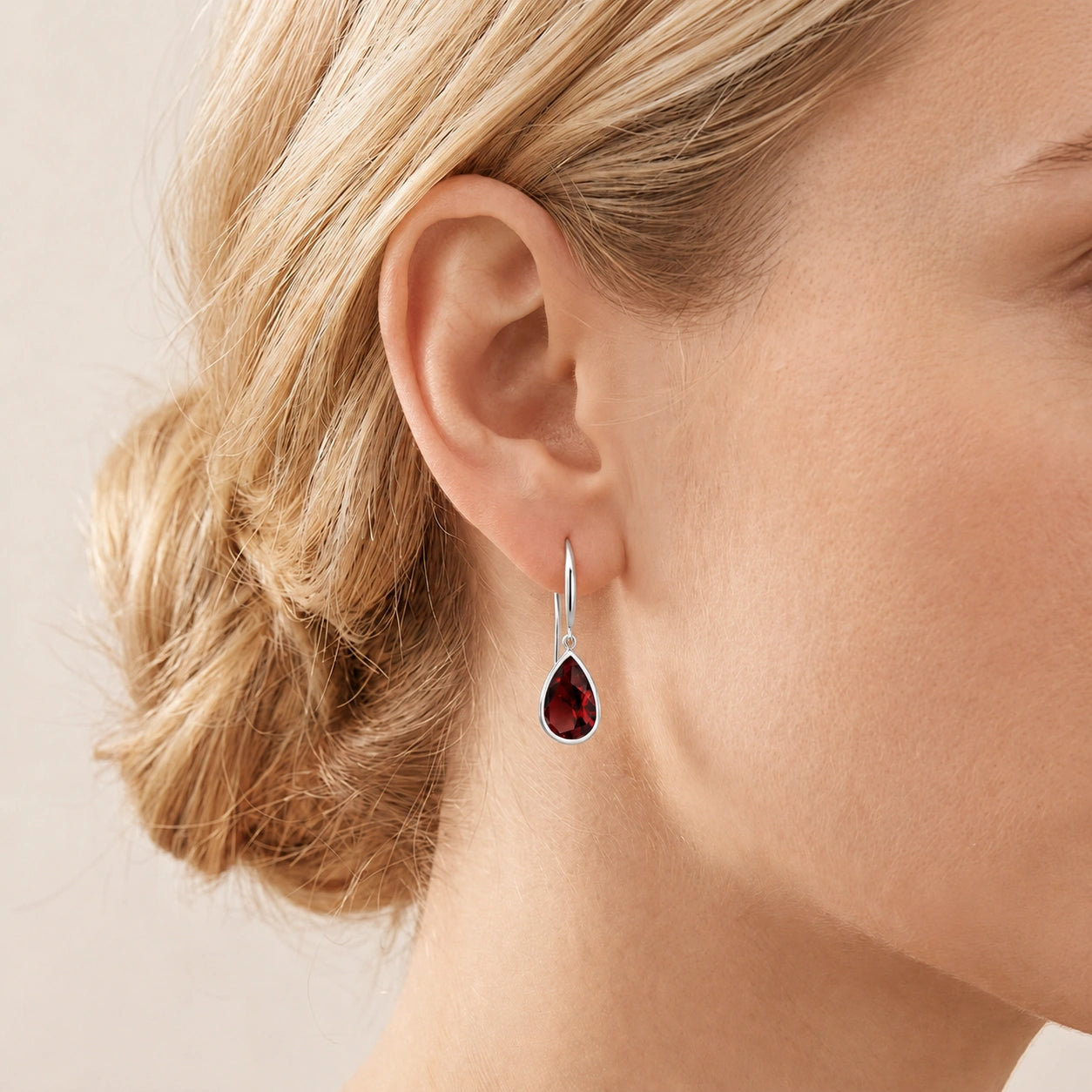 White Gold Garnet — Mariaamelia