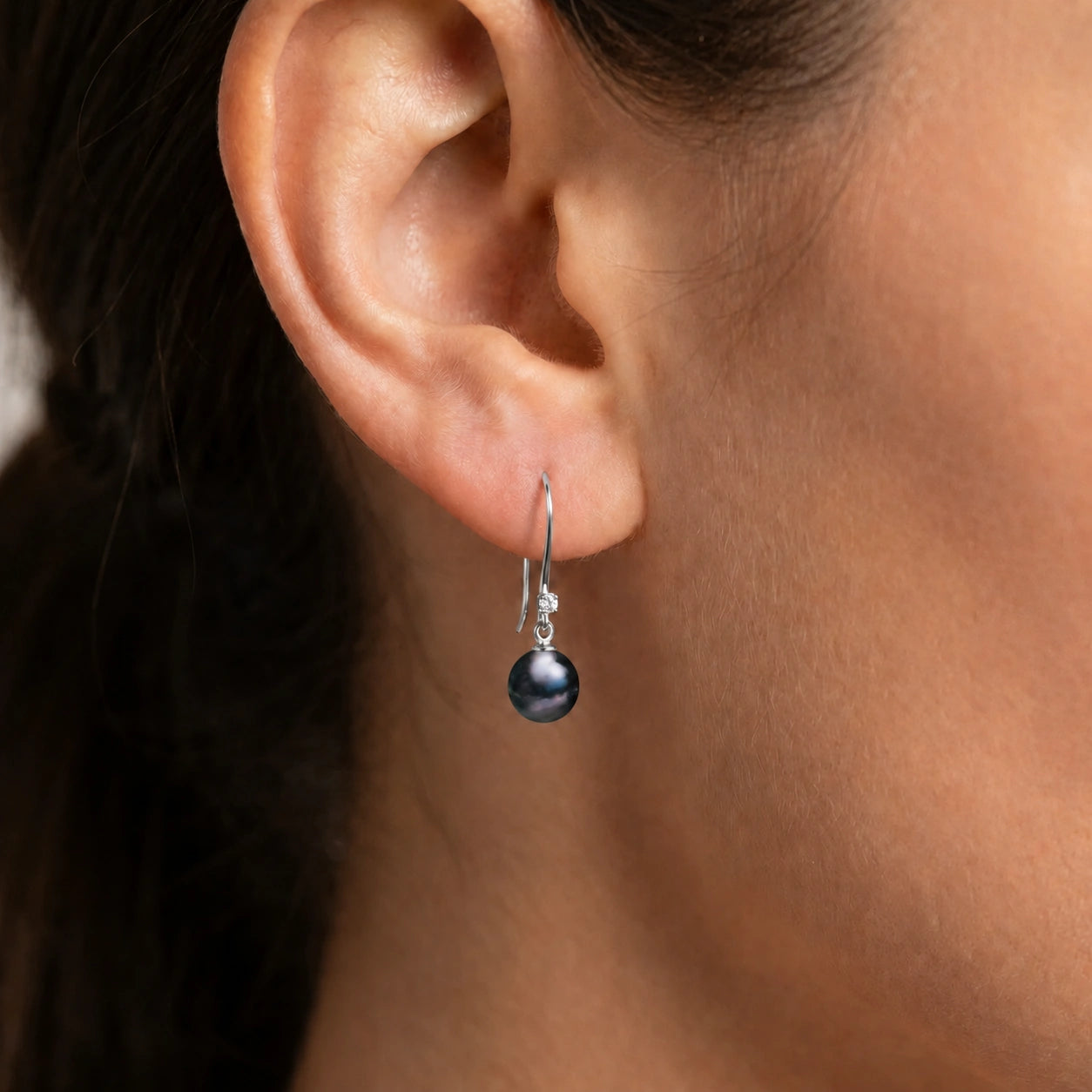 White Gold Earrings Pearl 10K — Cosima