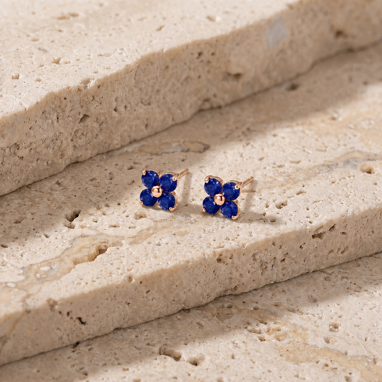 Rose Gold Sapphire — Mariaannarosa