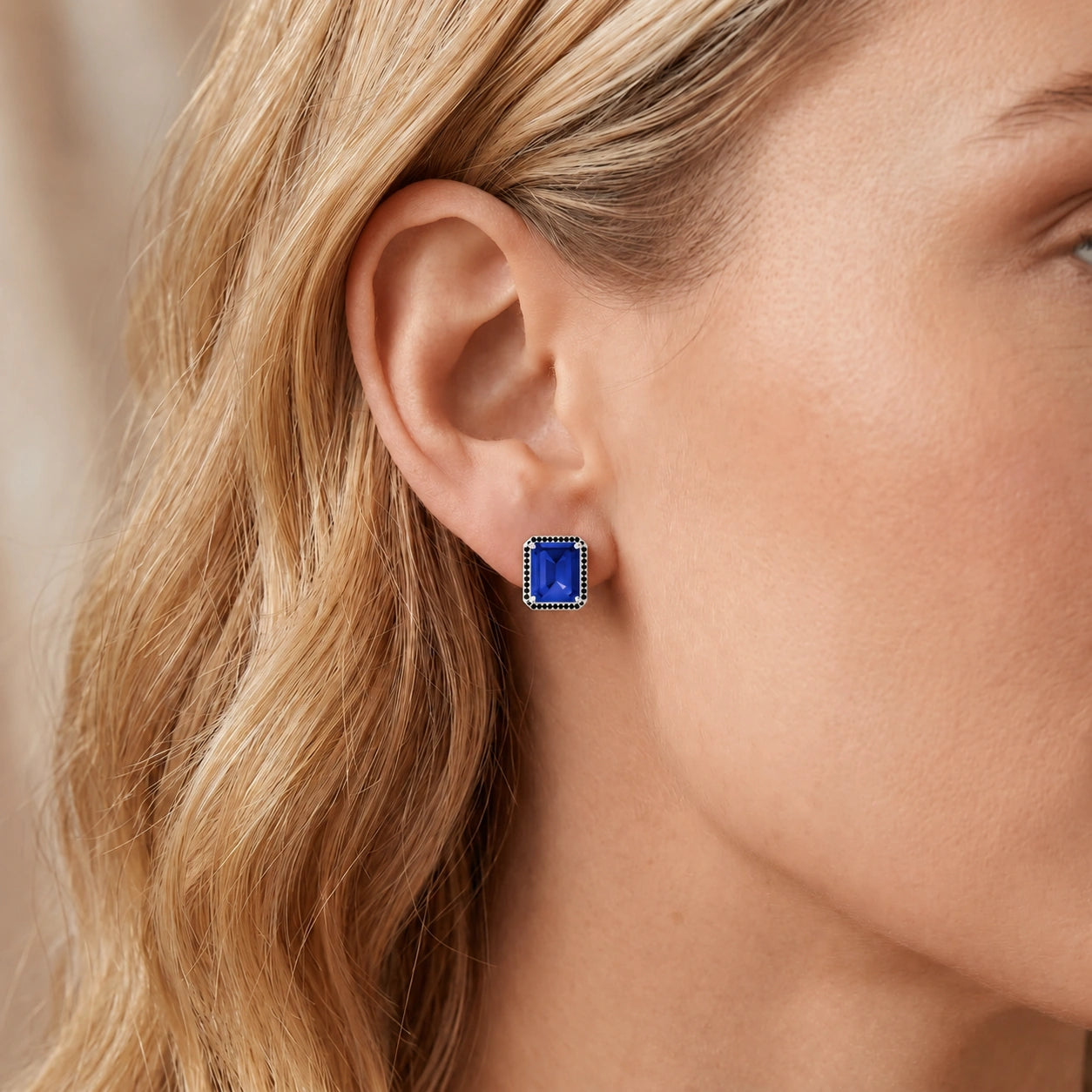White Gold Earrings Sapphire 10K — Faustina