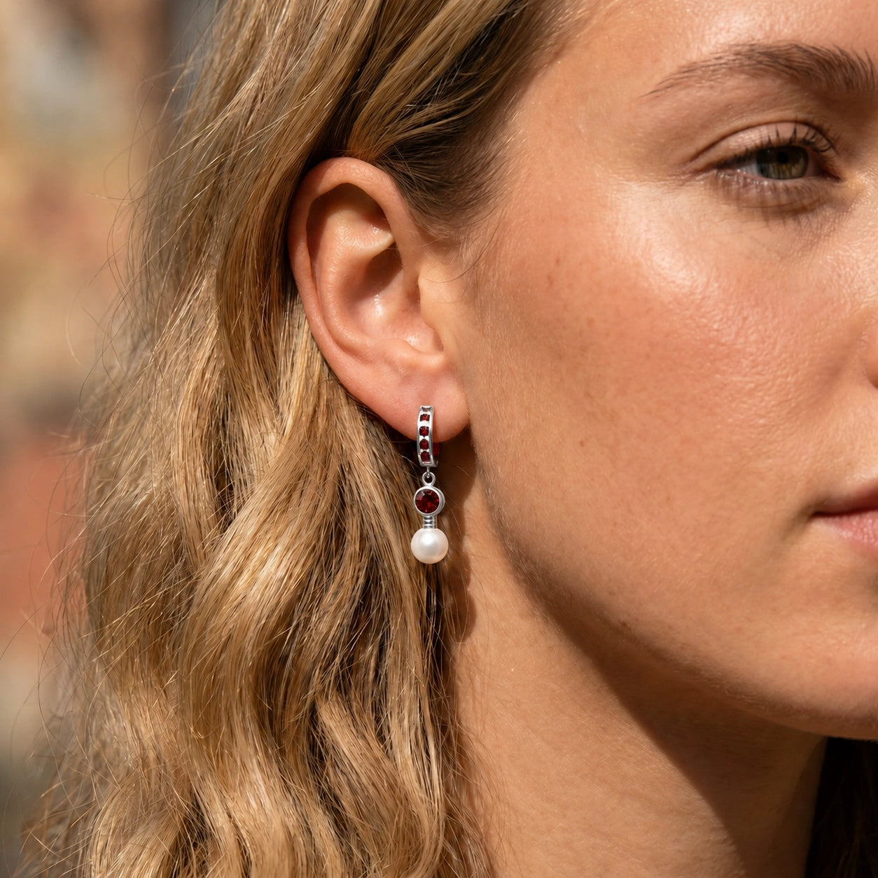 White Gold Garnet & Pearl — Mariaantonella
