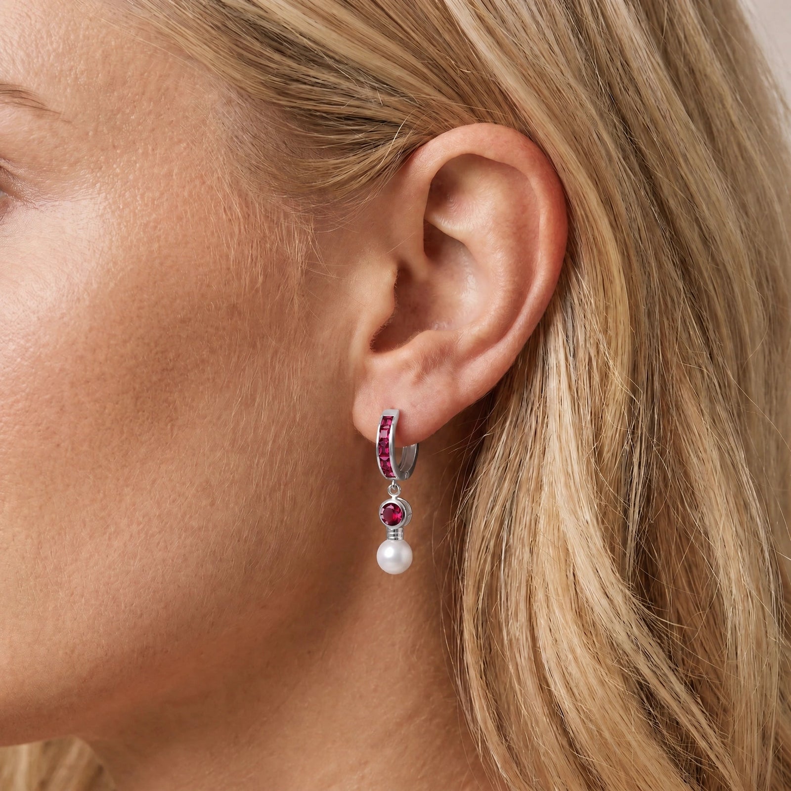 White Gold Ruby & Pearl — Mariaantonella