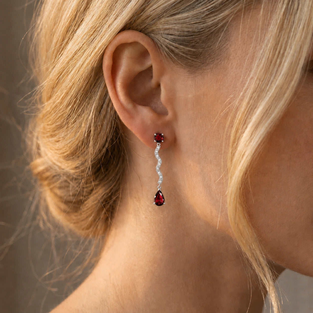White Gold Garnet & Diamond — Mariaarianna