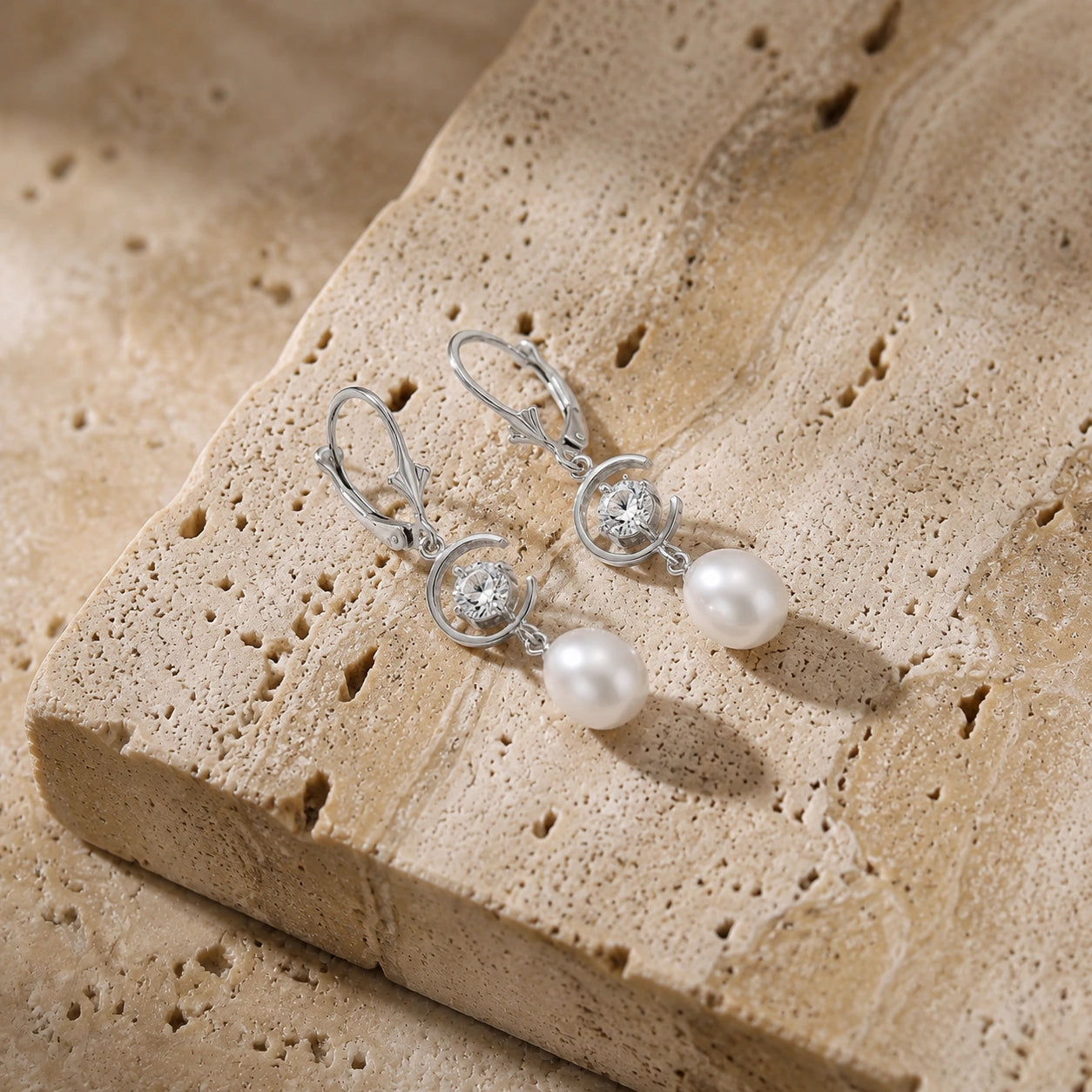 White Gold Pearl & Diamond — Mariaarmida