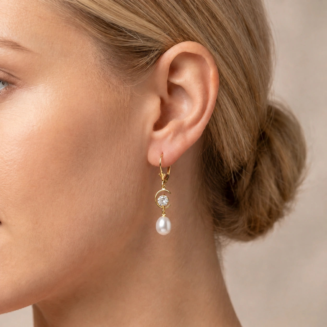 Yellow Gold Pearl & Diamond — Mariaarmida