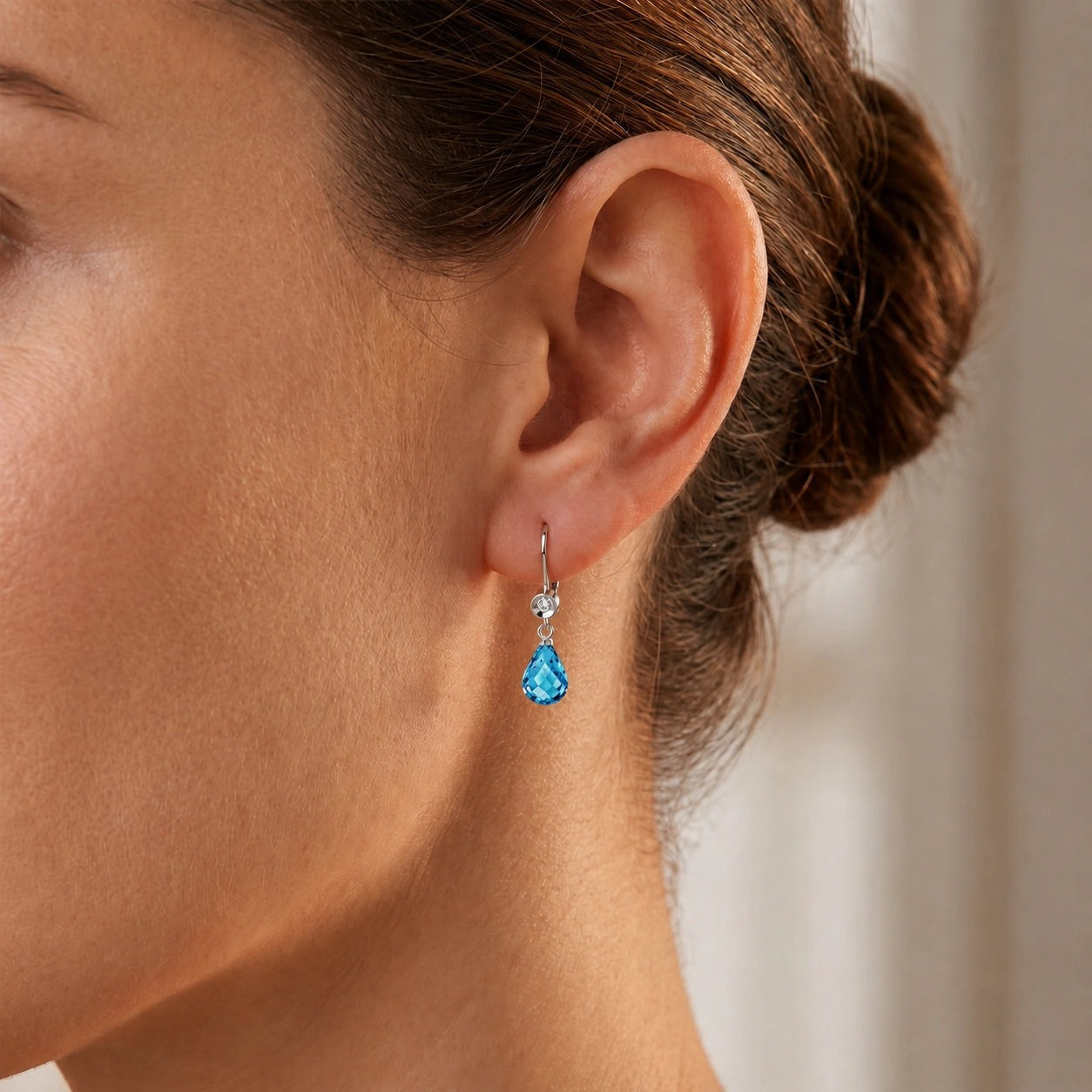White Gold Earrings Blue Topaz 10K — Giuseppina