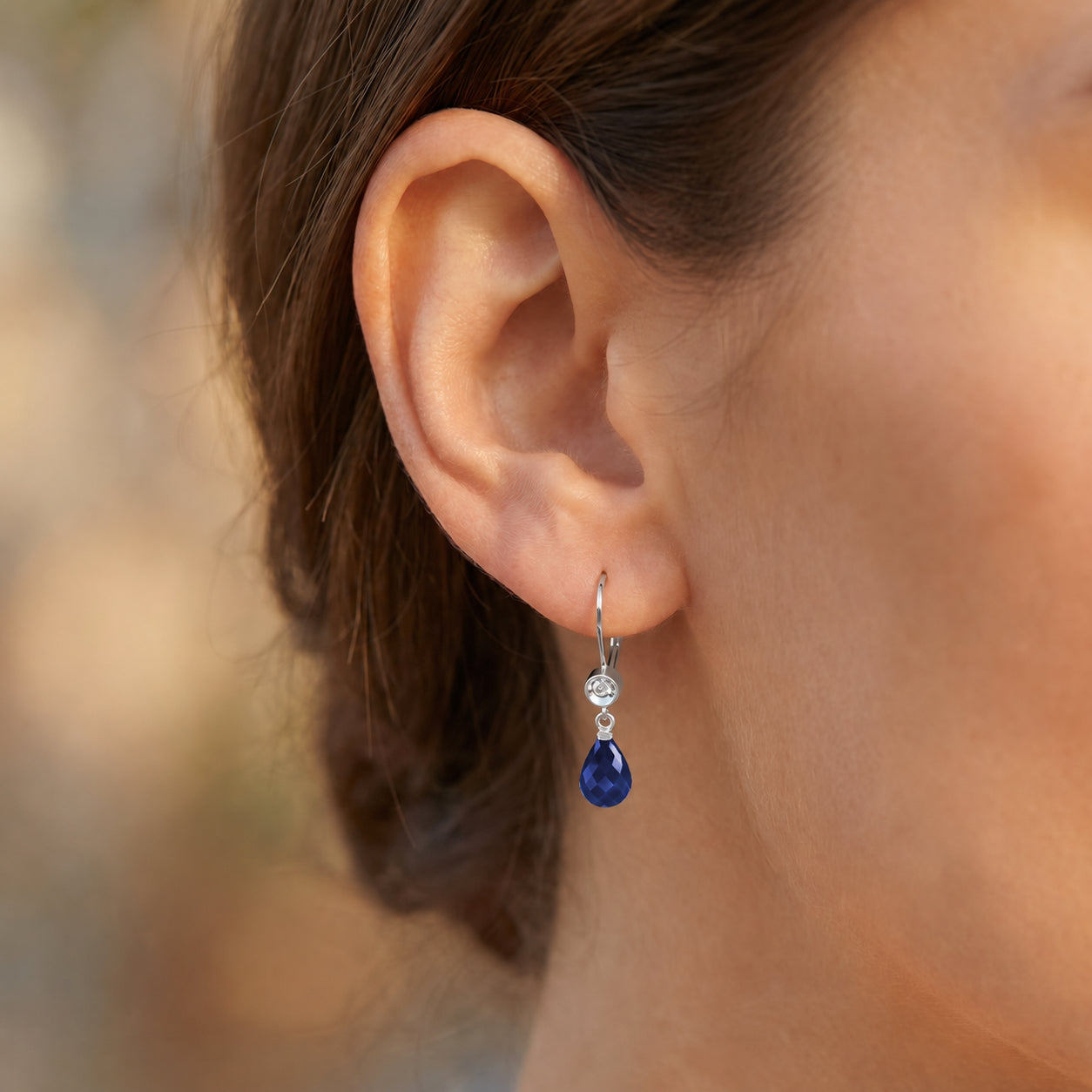White Gold Earrings Sapphire 10K — Giuseppina