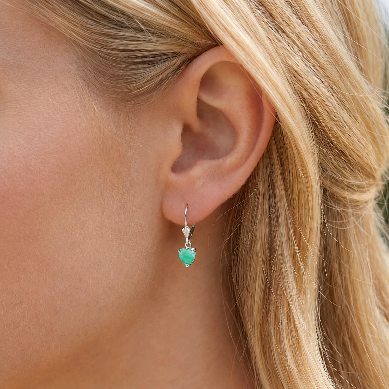 White Gold Eternal Earrings Emerald 10K — Perla