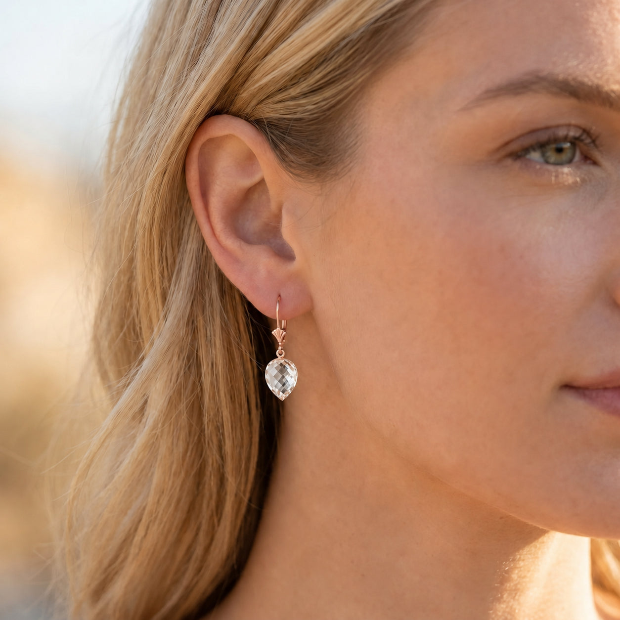 Rose Gold Earrings Emerald 10K — Ifigenia