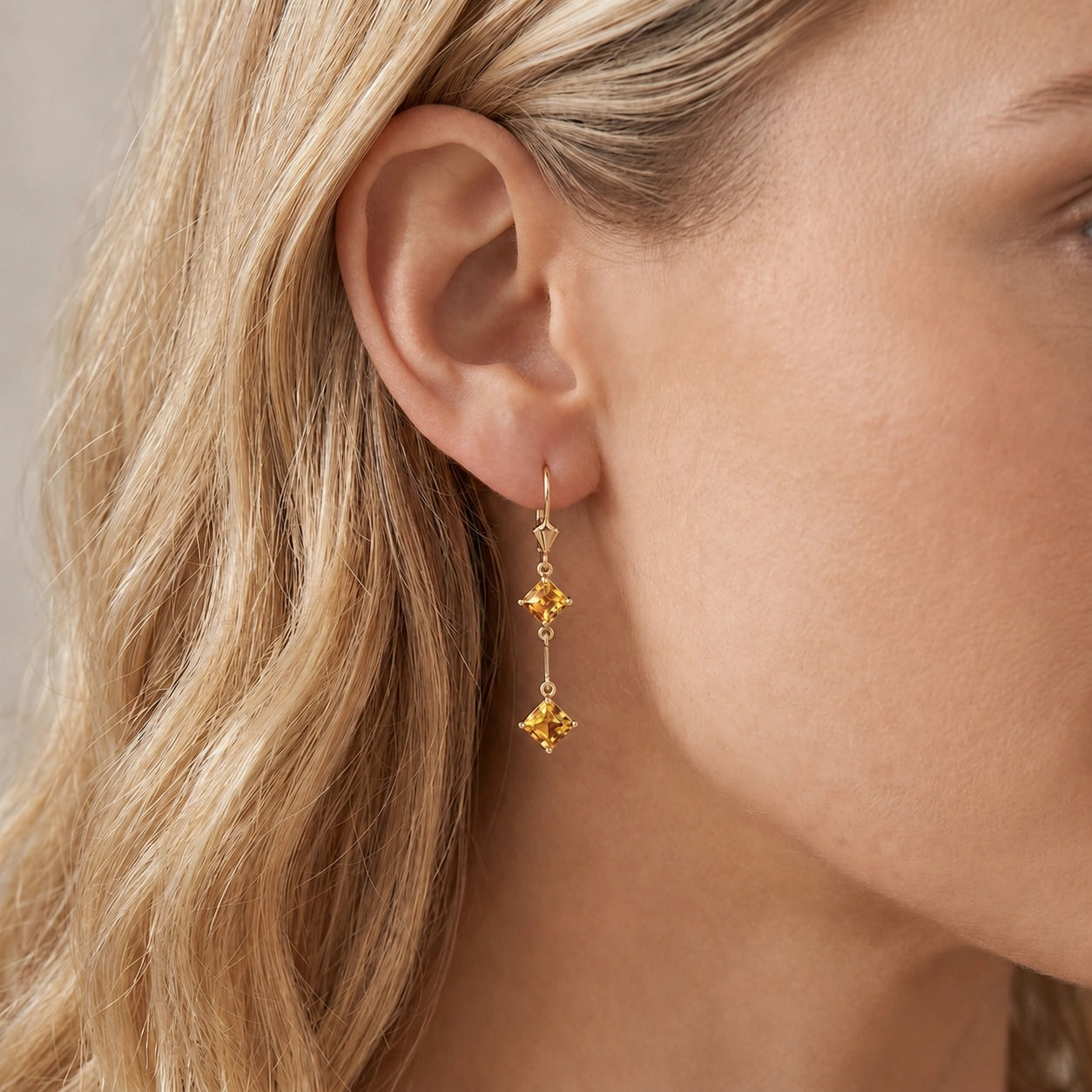 Yellow Gold Signature Earrings Citrine 10K — Dalia