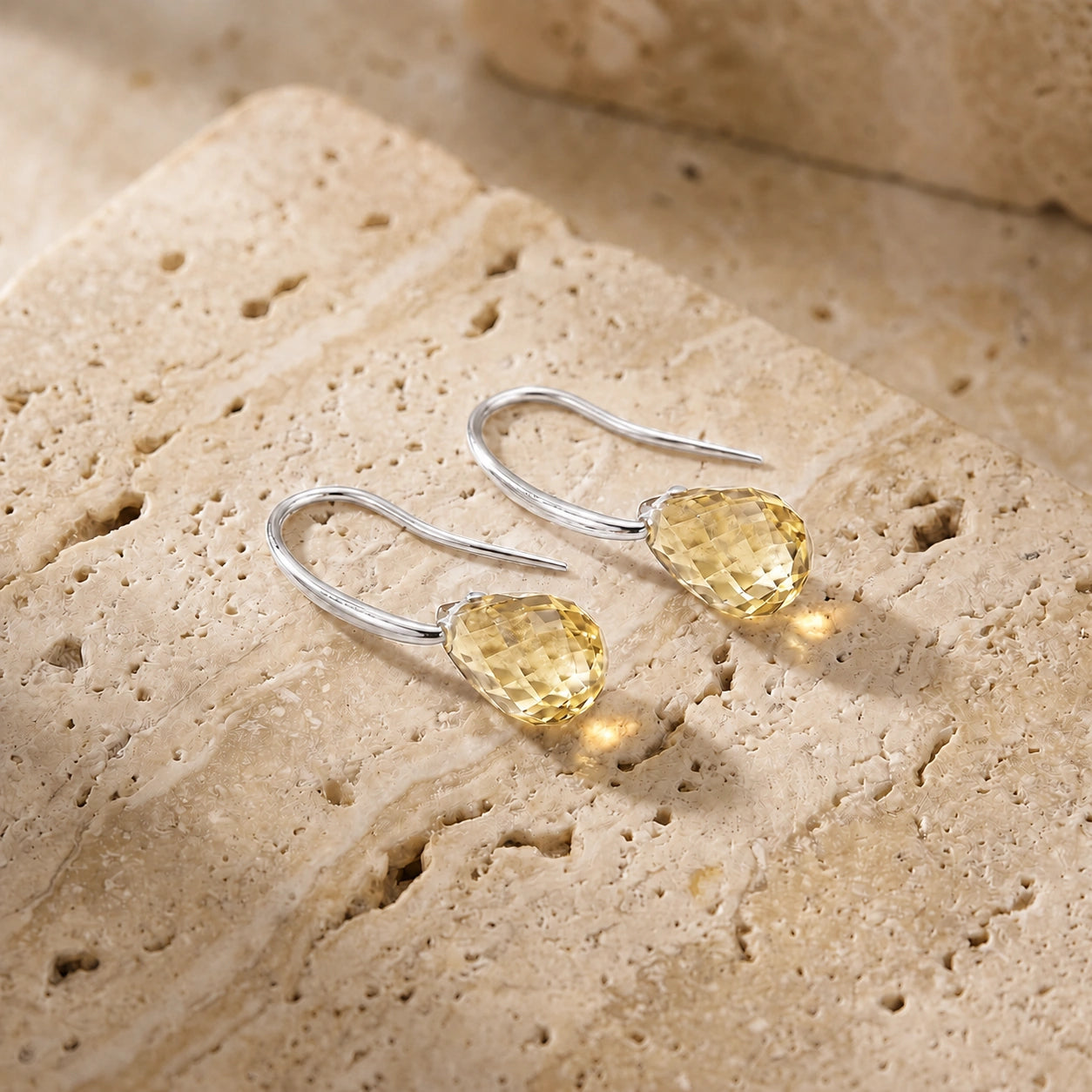 White Gold Citrine & Diamond — Mariabernarda