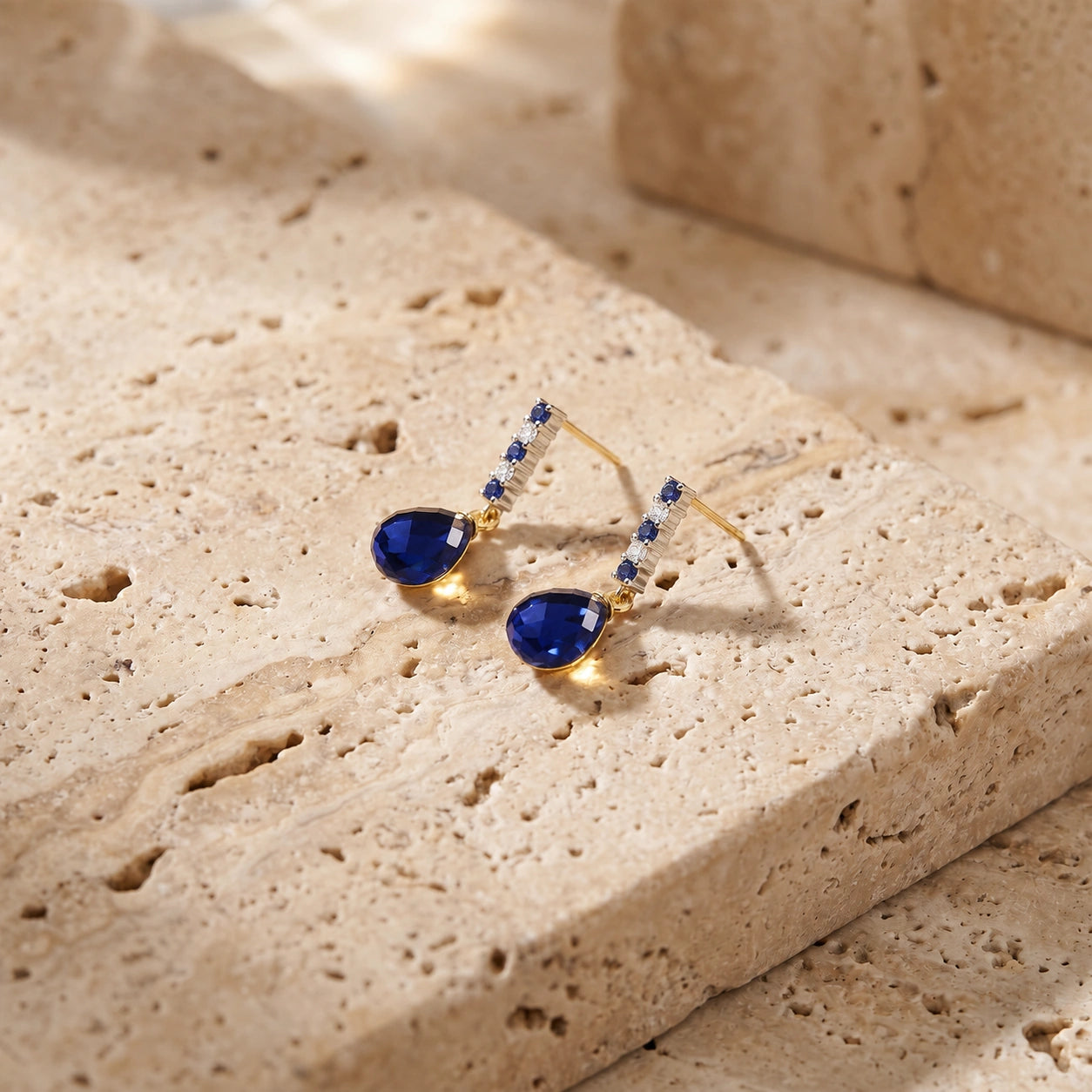 Yellow Gold Earrings Sapphire 10K — Nerina